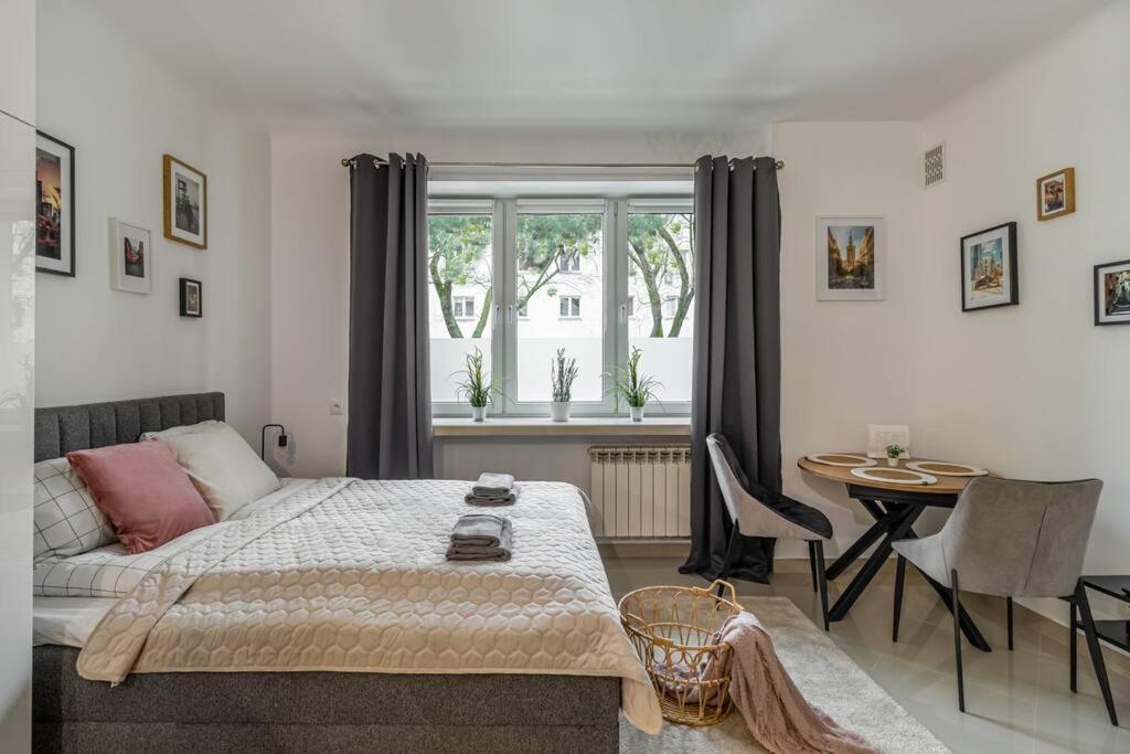 Urban Chic - - Center&orla Apartament